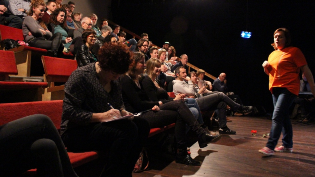 wedstrijd publiek theater artemis niet bepaald doorsnee